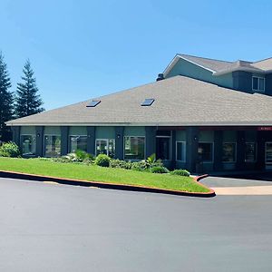 Surestay Plus Hotel By Best Western Redding